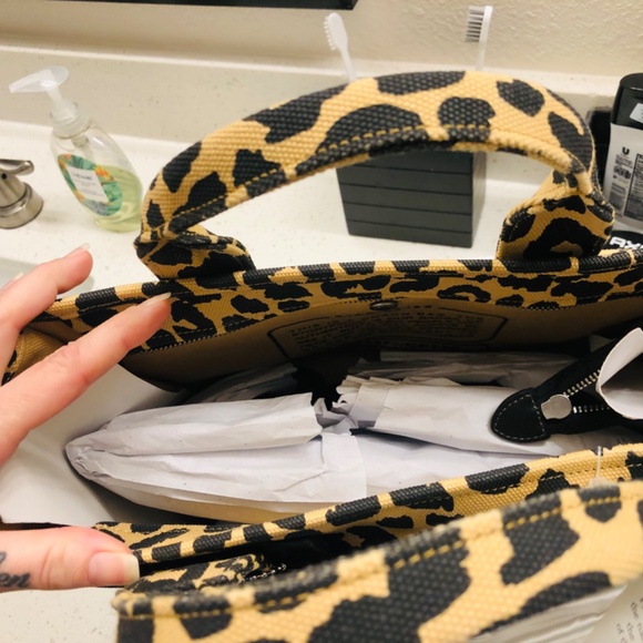 Coach purse - Picture 6 of 6